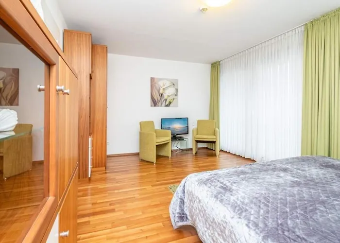 Kaufmannshof App 1 アパート